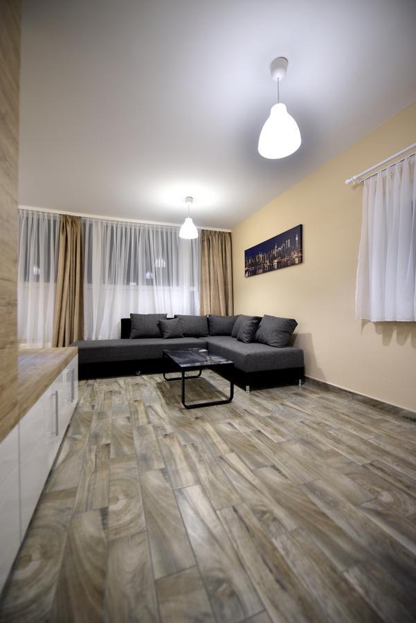 Panorama City Apartman Beci Exterior foto