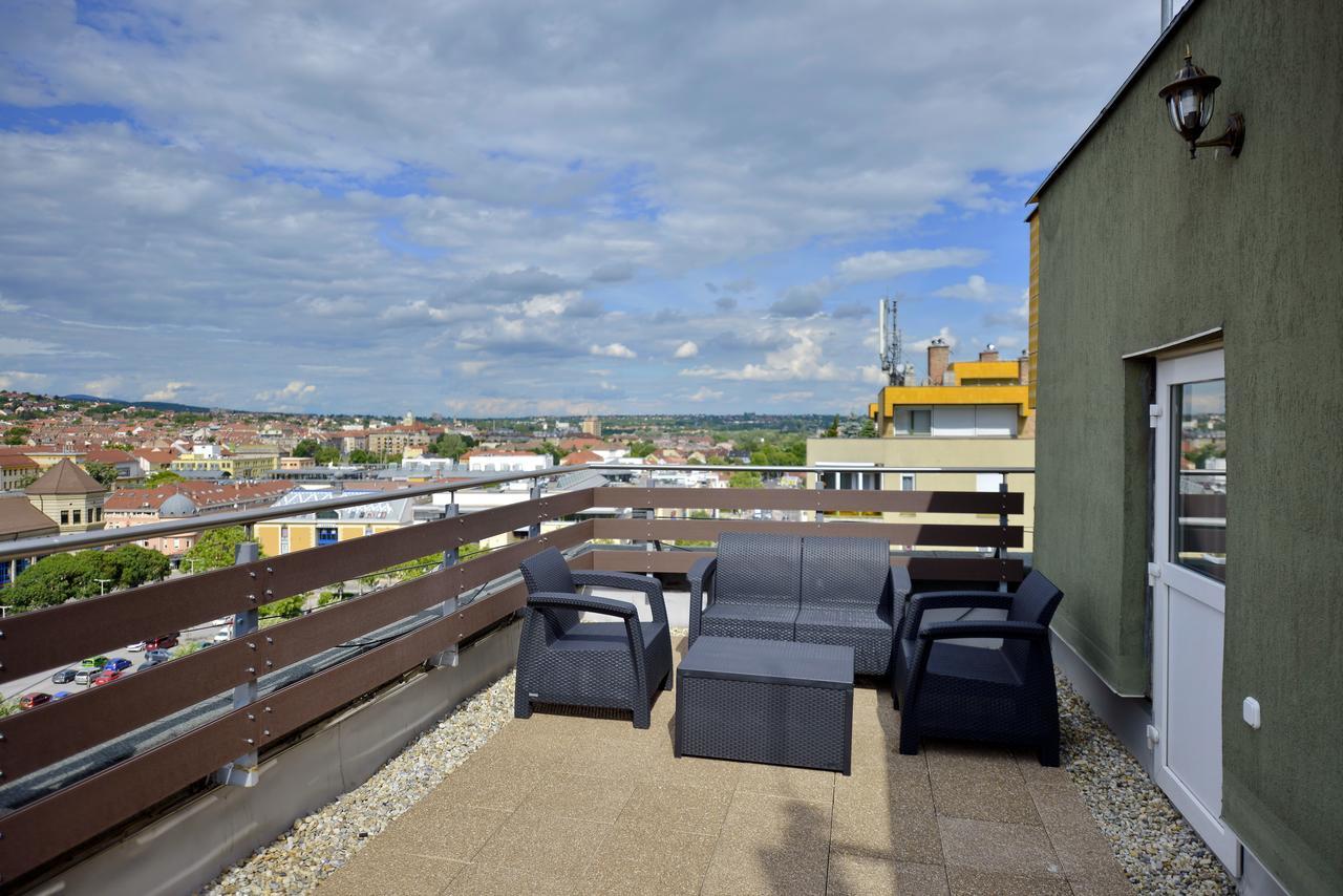 Panorama City Apartman Beci Exterior foto