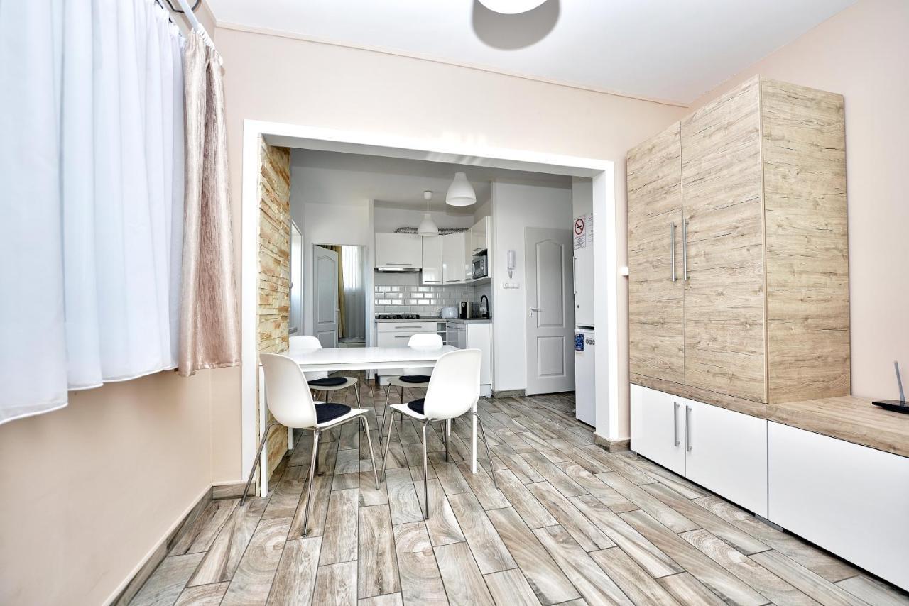 Panorama City Apartman Beci Exterior foto